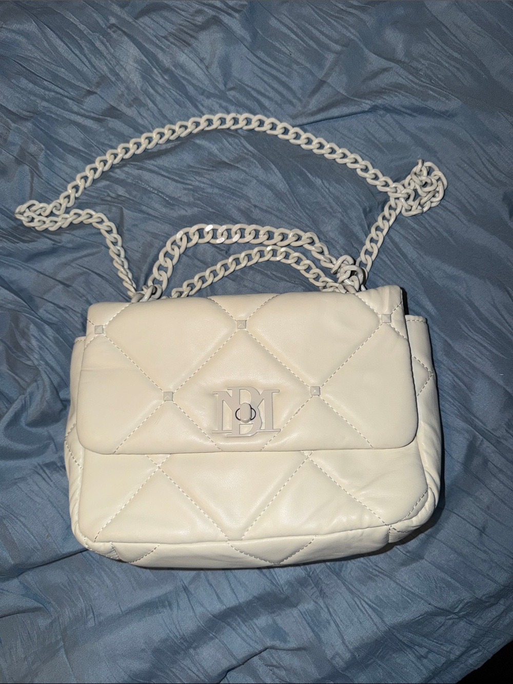 Badgley Mischka Cream Quilted Chain Crossbody